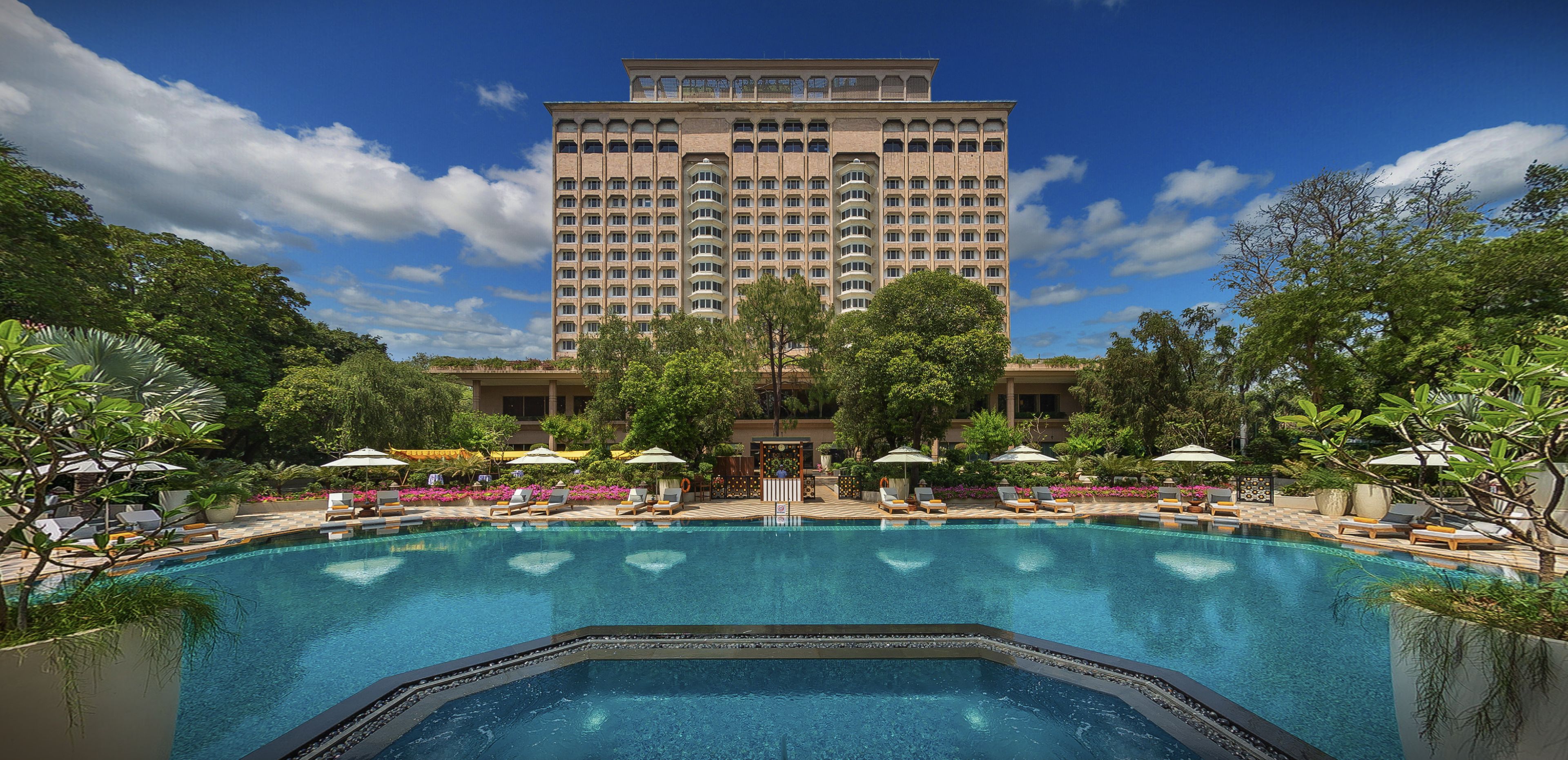 תמונה עבור Taj Mahal Hotel