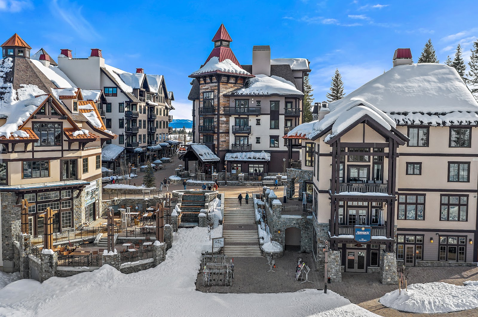 The Tamarack Lodge