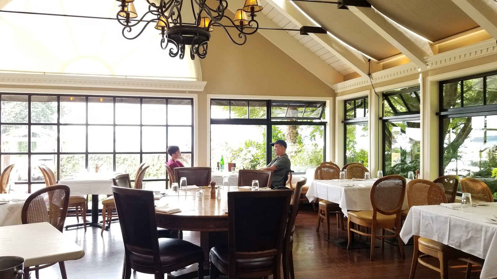 תמונה עבור The Teahouse in Stanley Park