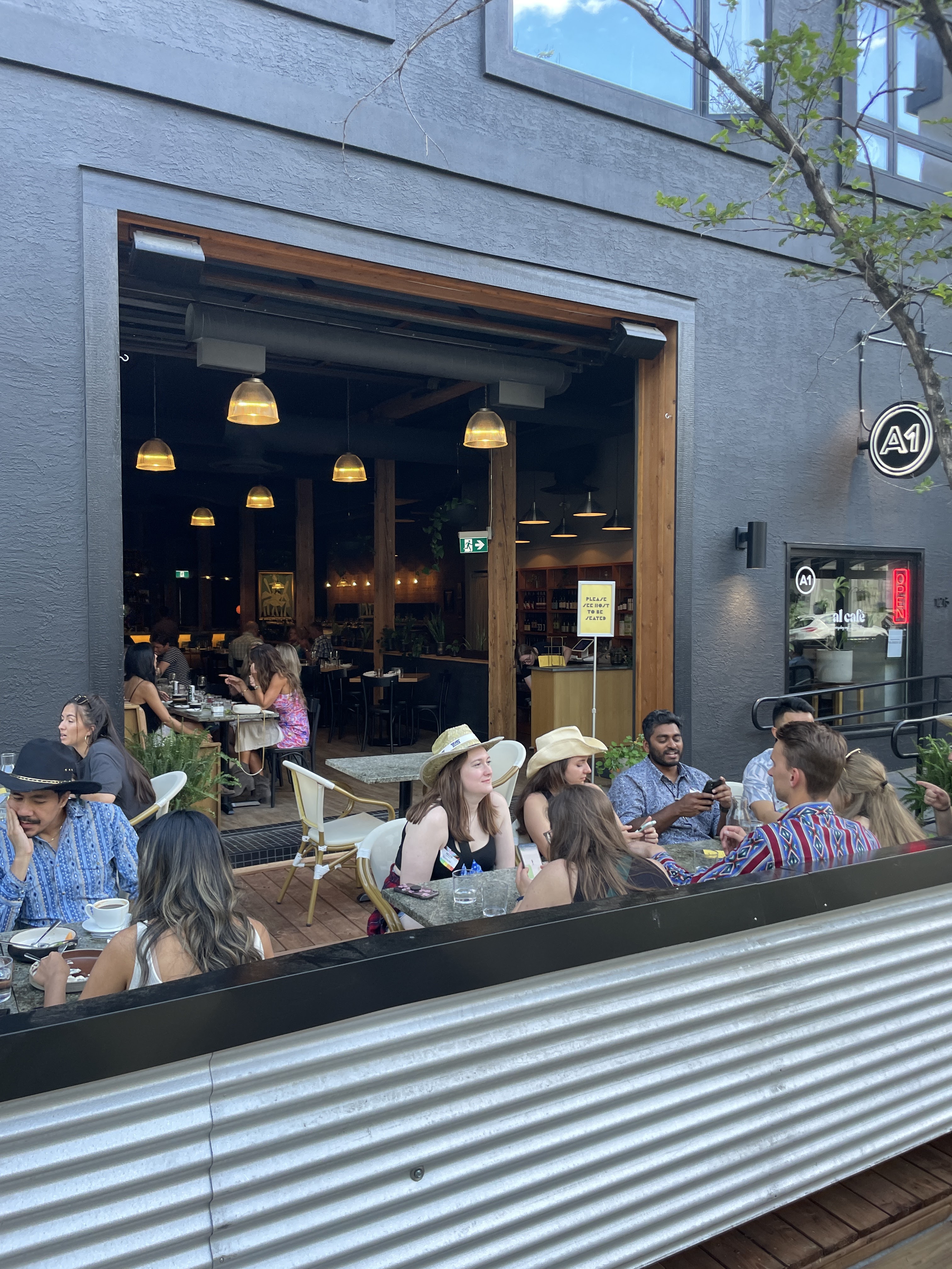 Picture for Ten Foot Henry (Calgary)