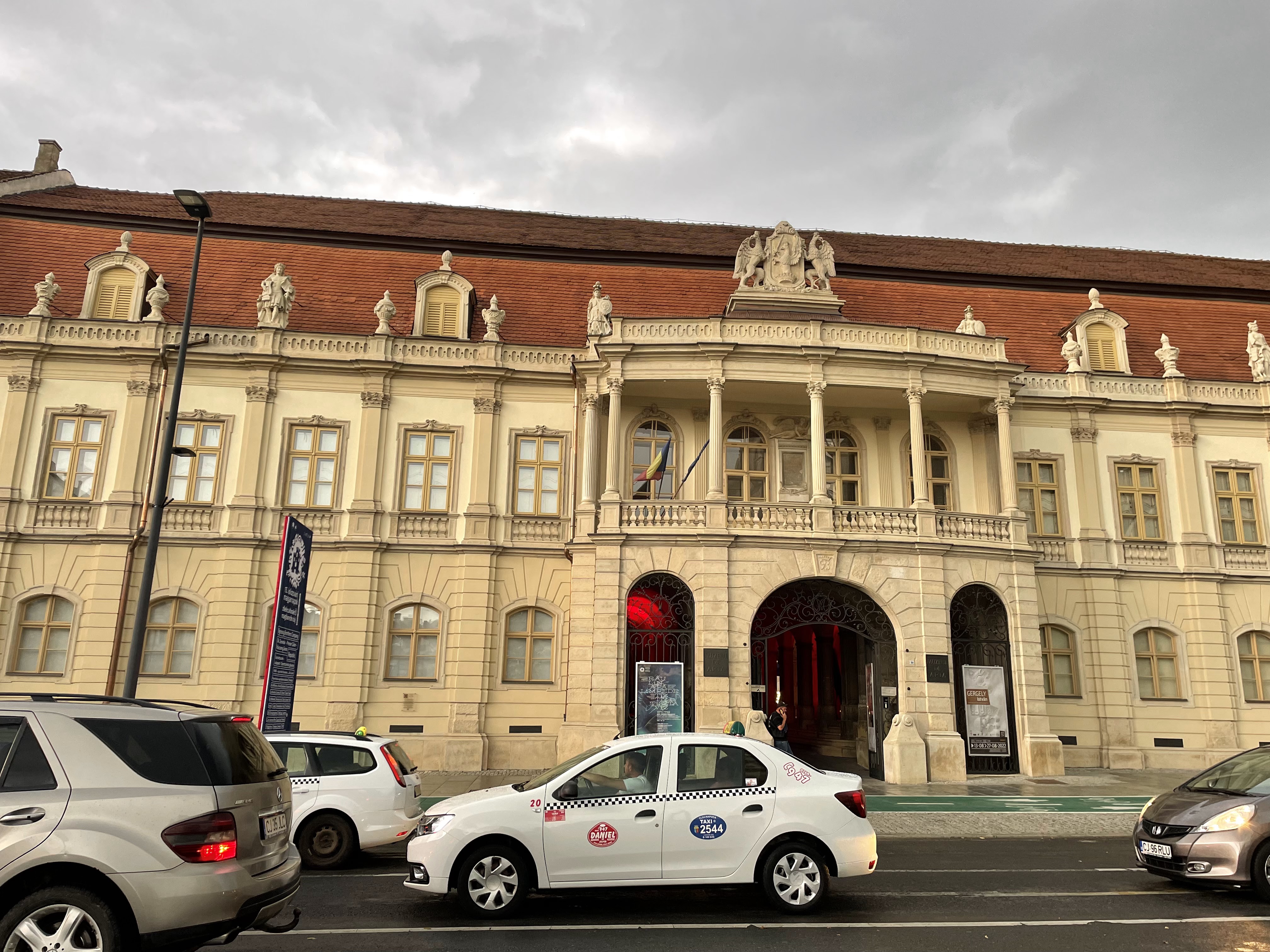 מוזיאון האמנות (Palatul Bánffy)