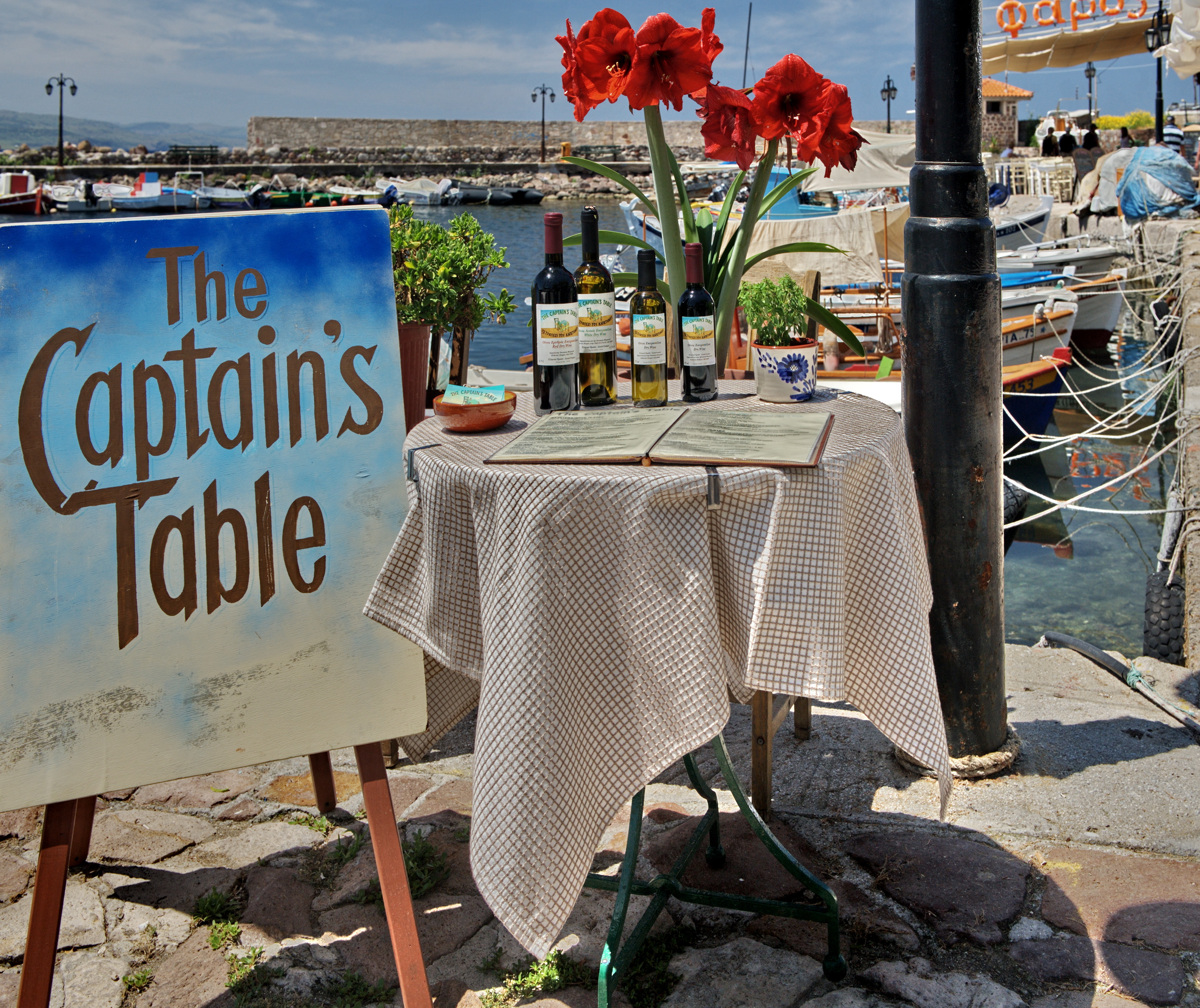 תמונה עבור The Captain’s Table