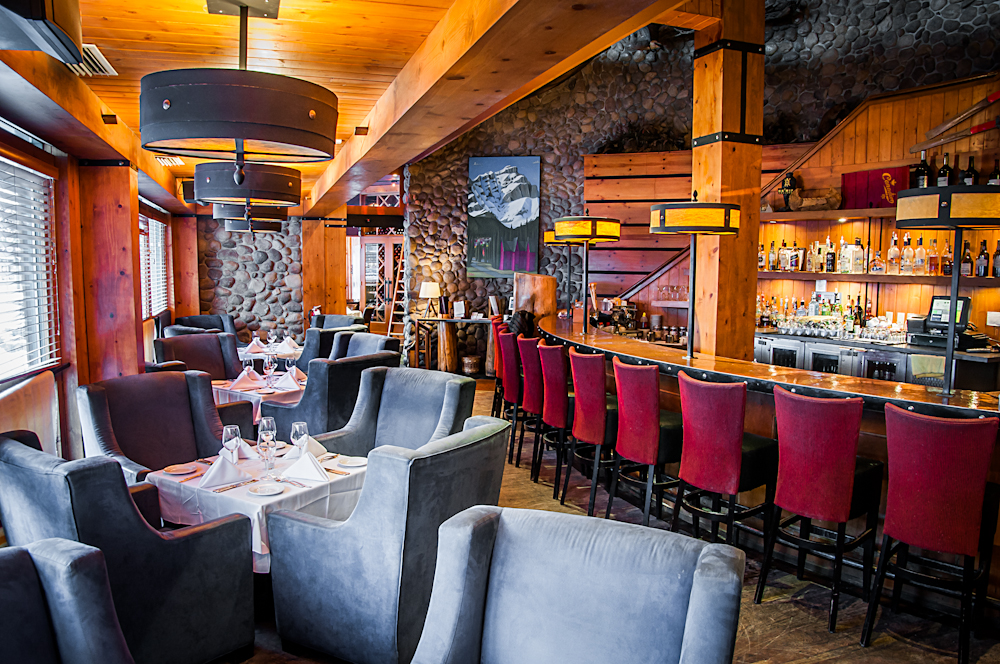 תמונה עבור The Maple Leaf Grill & Lounge