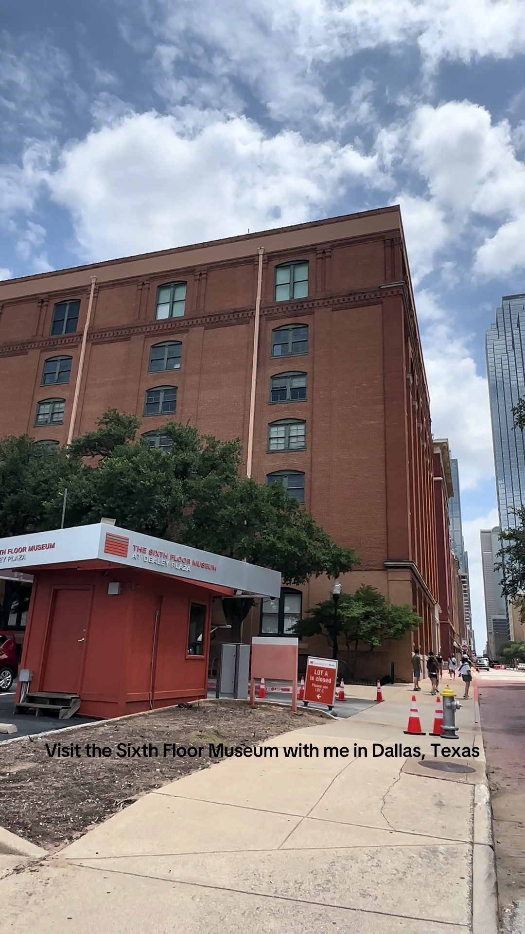 The Sixth Floor Museum at Dealey Plaza