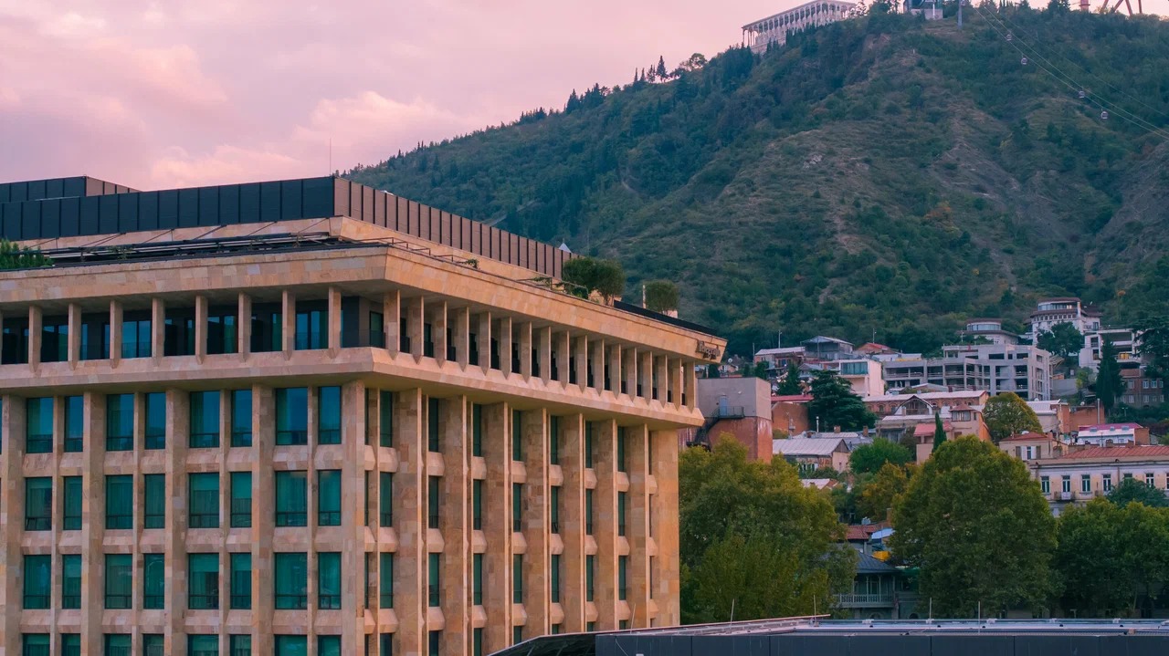The Telegraph Hotel / Rolling Stone Rooftop Club