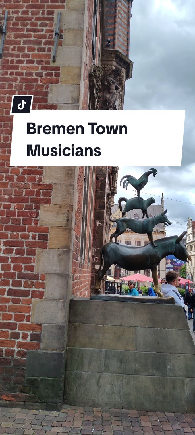 Town Musicians of Bremen (Bremen Town Musicians statue)