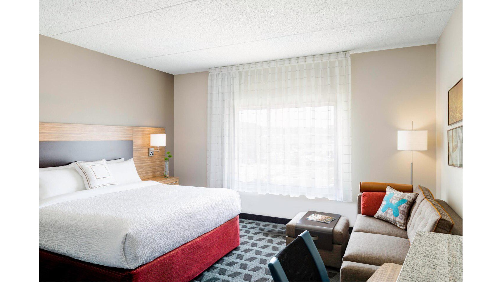 Picture for Courtyard by Marriott Medicine Hat