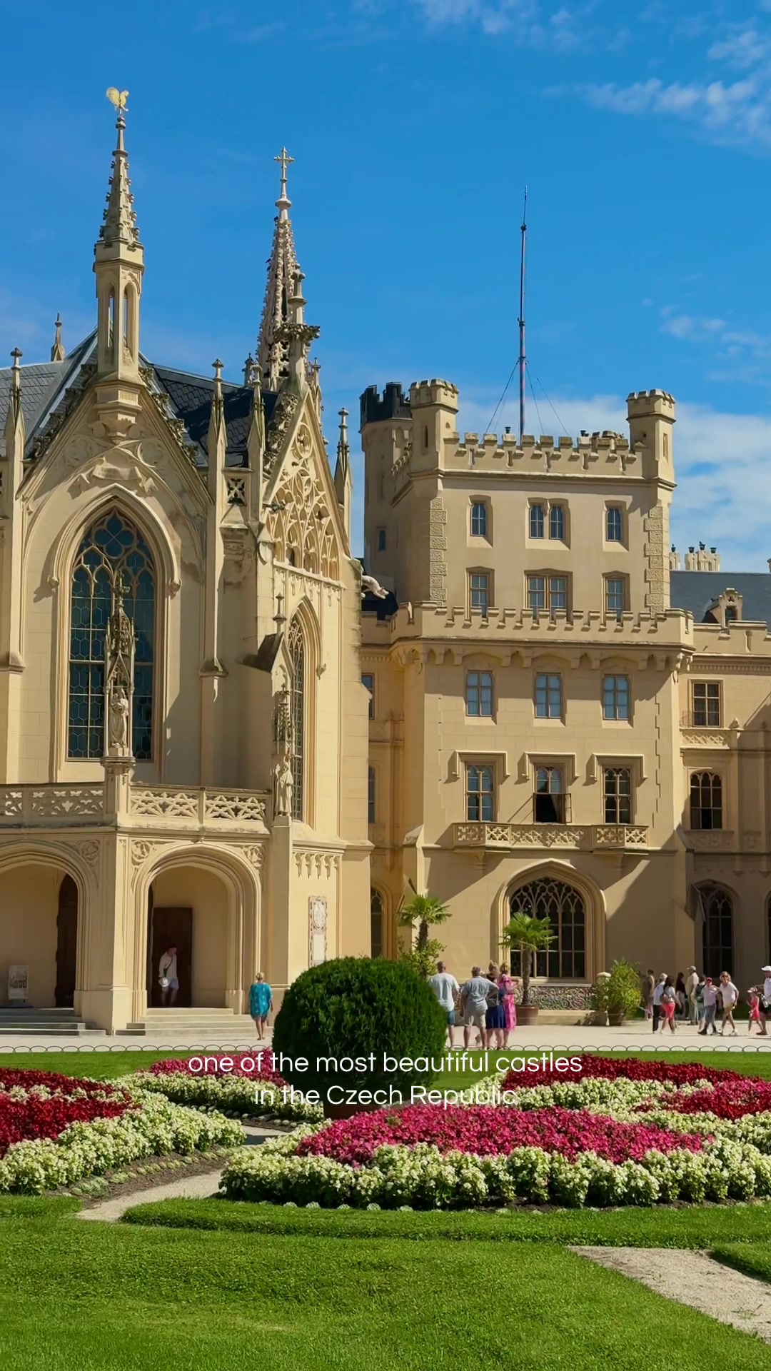 טירת לדניצה (Lednice Castle)