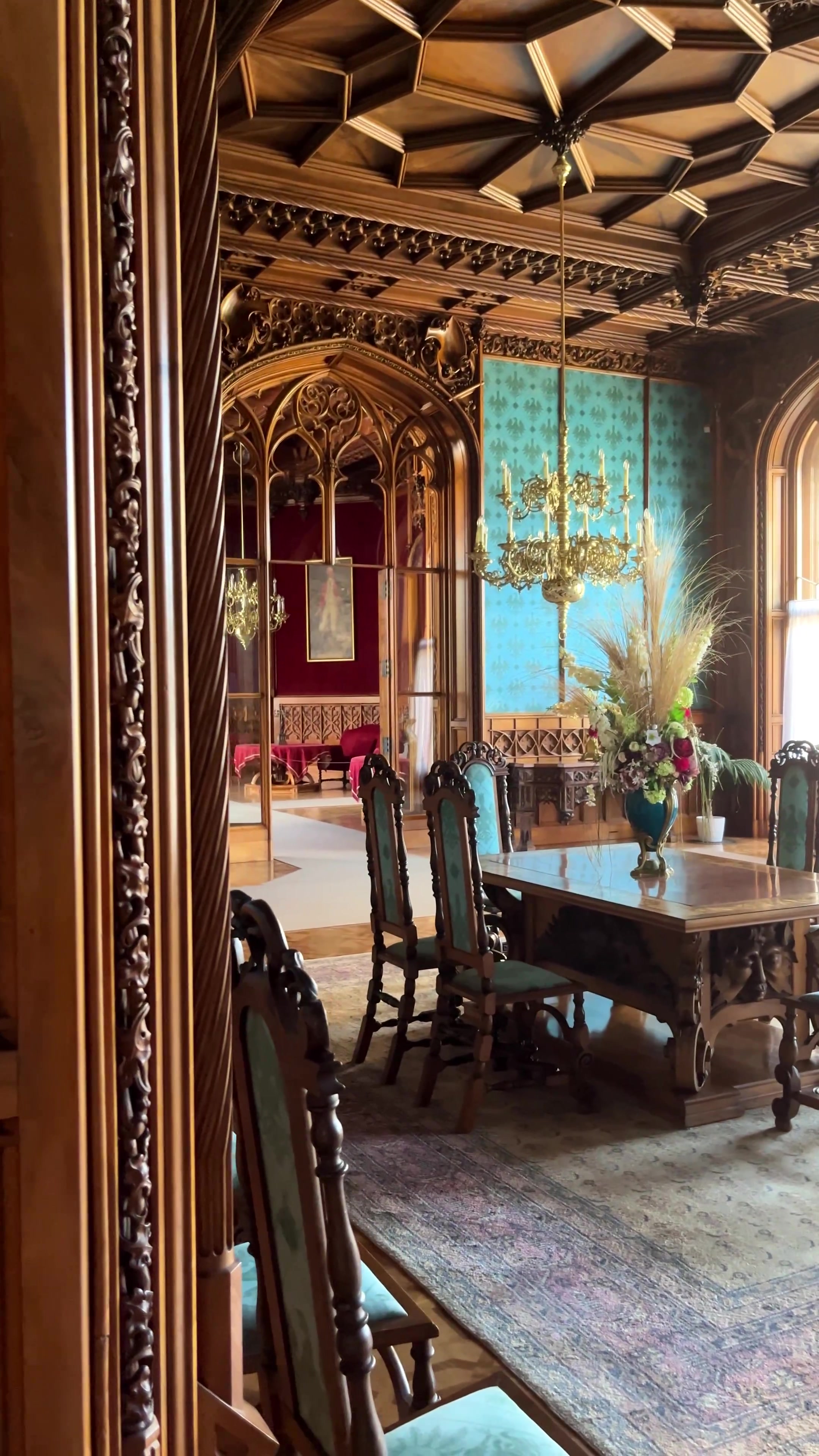 טירת לדניצה (Lednice Castle)