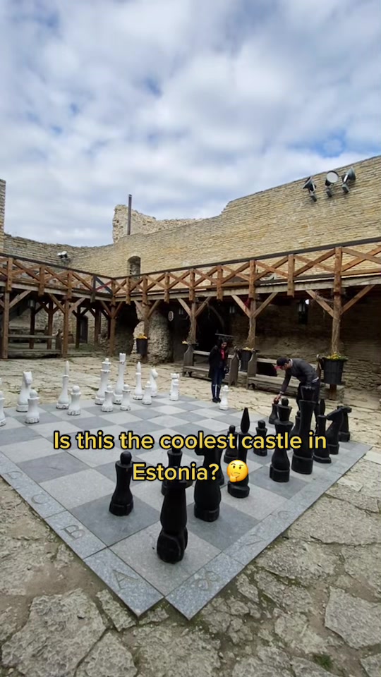 טירת רָקוֶורֶה (Rakvere Castle)