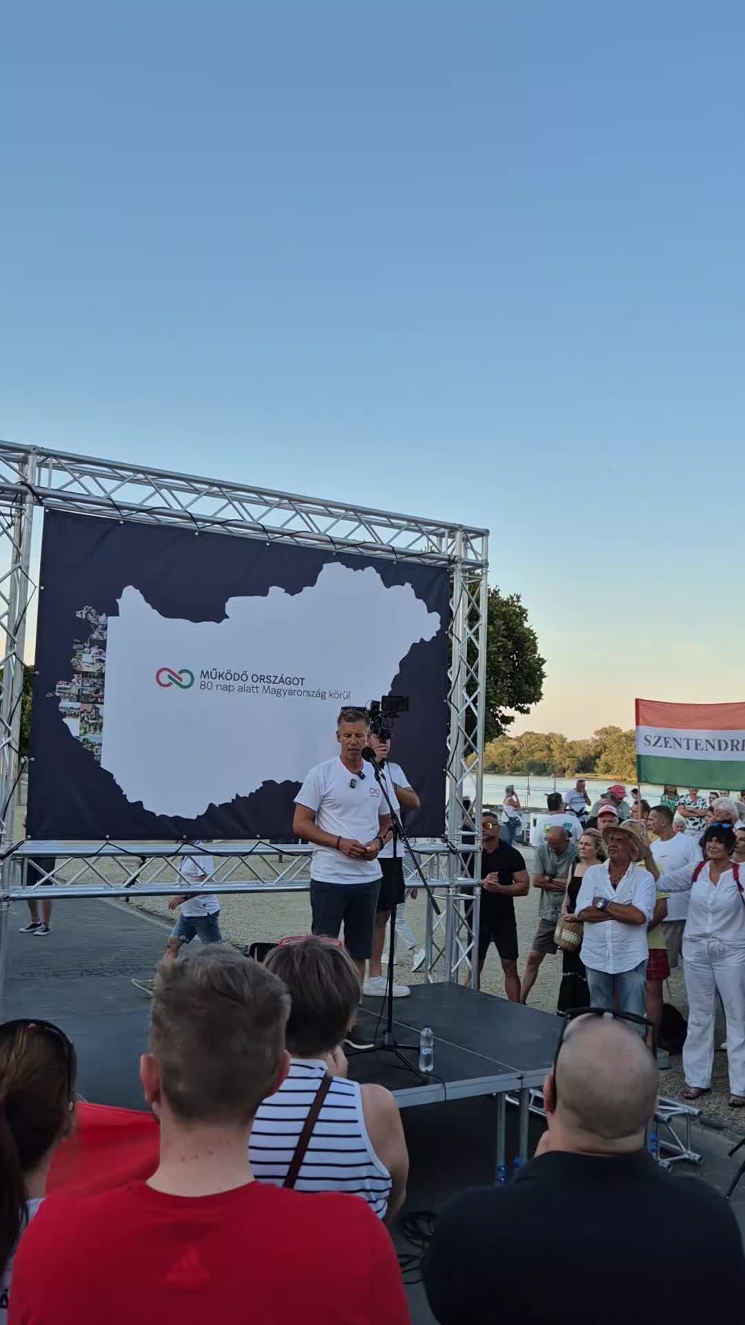 טיילת הדנובה (Dunakorzó Szentendre)