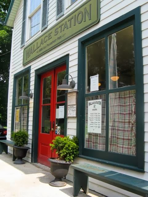 Picture for Wallace Station Deli & Bakery