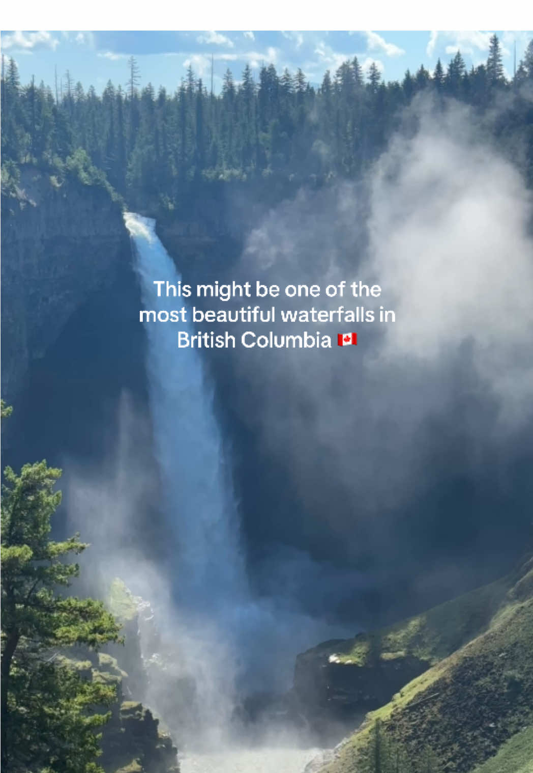 Wells Gray Provincial Park - Helmcken Falls
