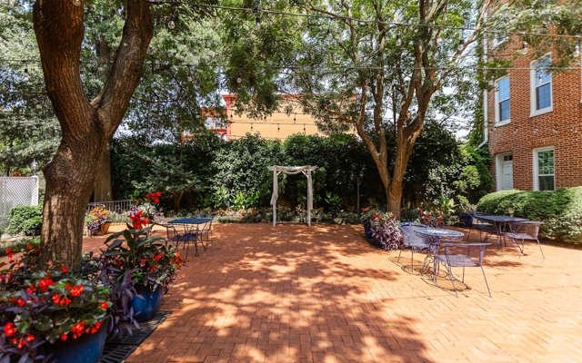 Picture for 1840s Carrollton Inn