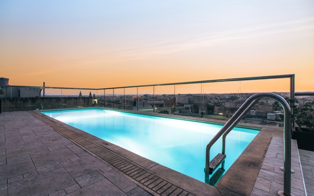 תמונה עבור AX The Victoria Hotel