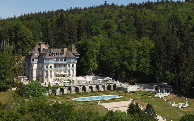 תמונה עבור Château des Avenières