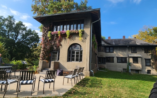 Picture for Four Mounds Inn