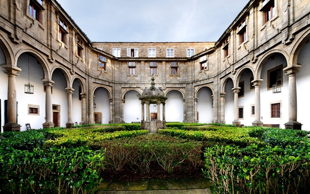 תמונה עבור Parador de Santiago de Compostela