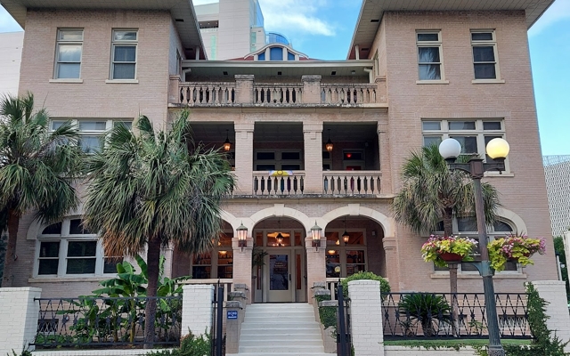 Picture for Hotel Havana - San Antonio