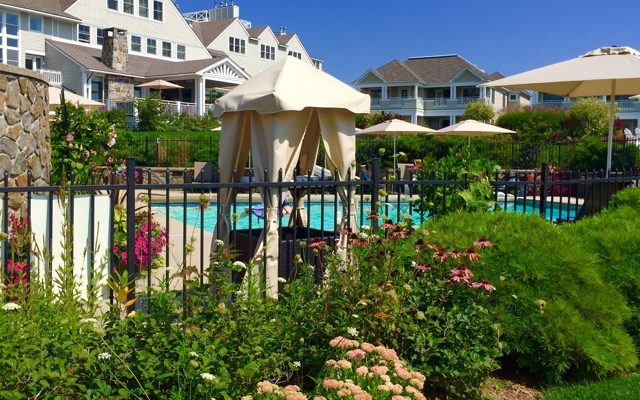 תמונה עבור Inn by the Sea