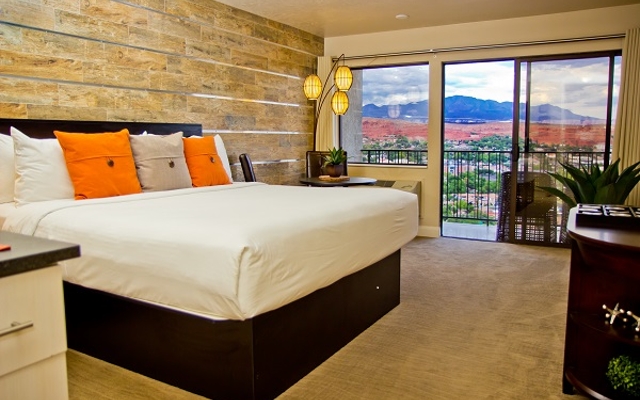 Picture for Inn on the Cliff