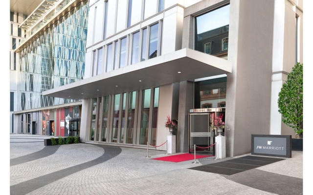תמונה עבור Jumeirah Frankfurt