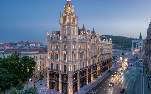 תמונה עבור Buddha-Bar Hotel Budapest Klotild Palace