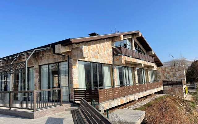 תמונה עבור Le Chalet Hotel