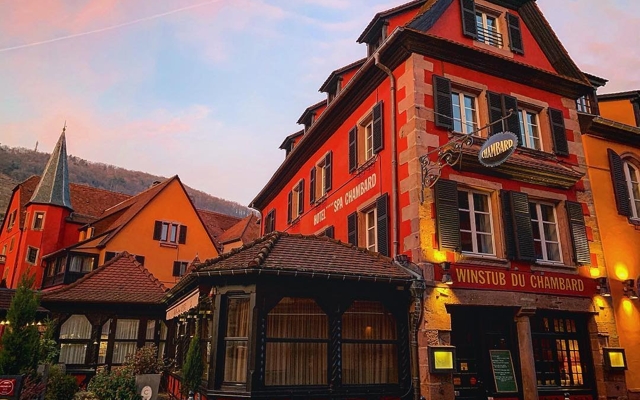 תמונה עבור Le Chambard – Relais & Châteaux
