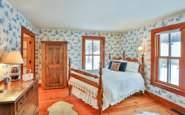 Picture for Round Barn Farm Bed & Breakfast