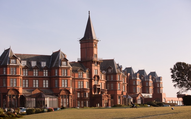 תמונה עבור Slieve Donard Resort and Spa