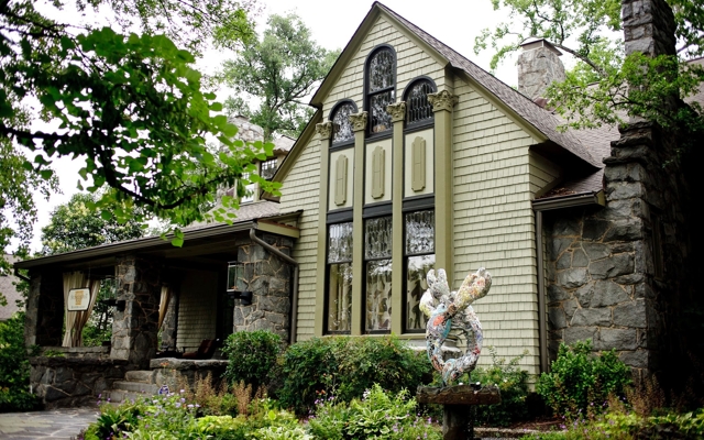 Picture for Stonehurst Place Bed & Breakfast