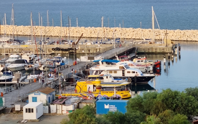 תמונה עבור Sun Hall Beach Hotel Apartments