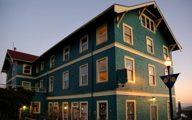 Picture for Sylvia Beach Hotel