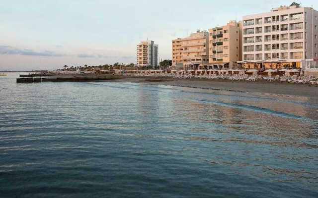 תמונה עבור The Ciao Stelio Deluxe Hotel