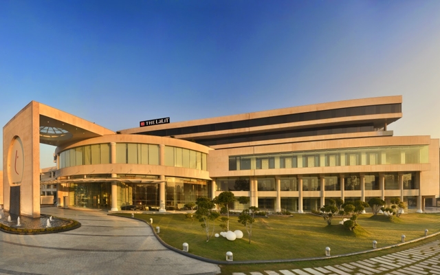 תמונה עבור The Lalit Chandigarh