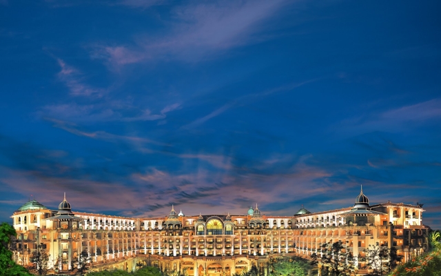 תמונה עבור The Leela Palace Bengaluru