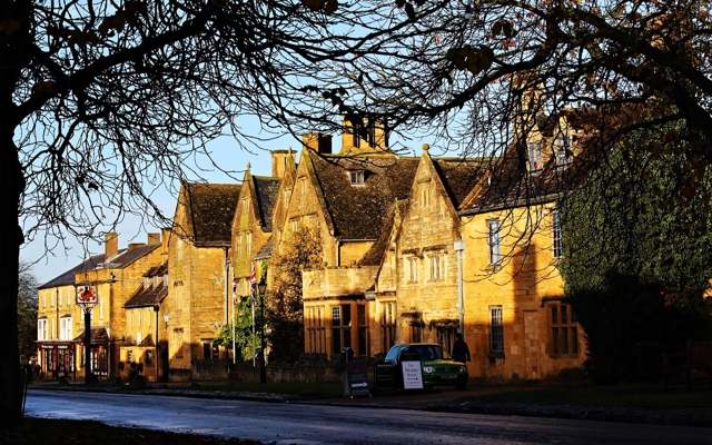 תמונה עבור The Lygon Arms