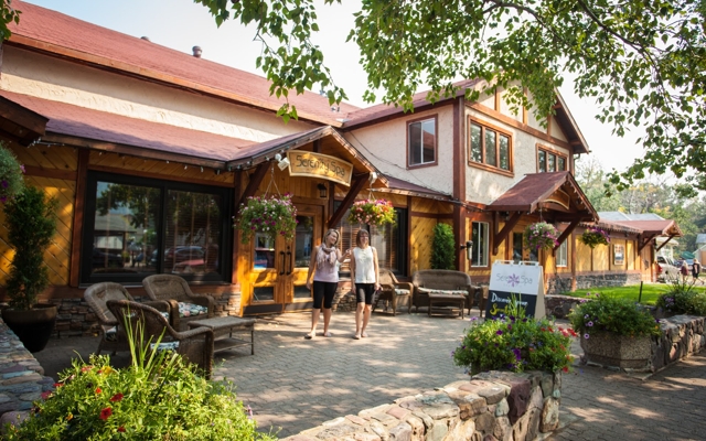 Picture for Waterton Glacier Suites
