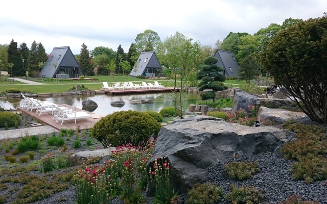 תמונה עבור Zen Garden Retreat