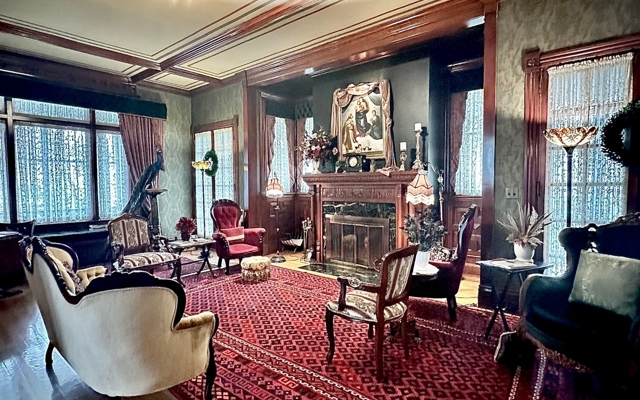 Picture for Alexander Mansion Bed & Breakfast