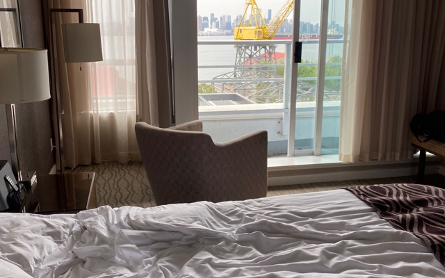 תמונה עבור Pinnacle Hotel at the Pier