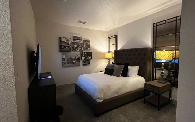 Picture for Pioneer Pocket Hotel