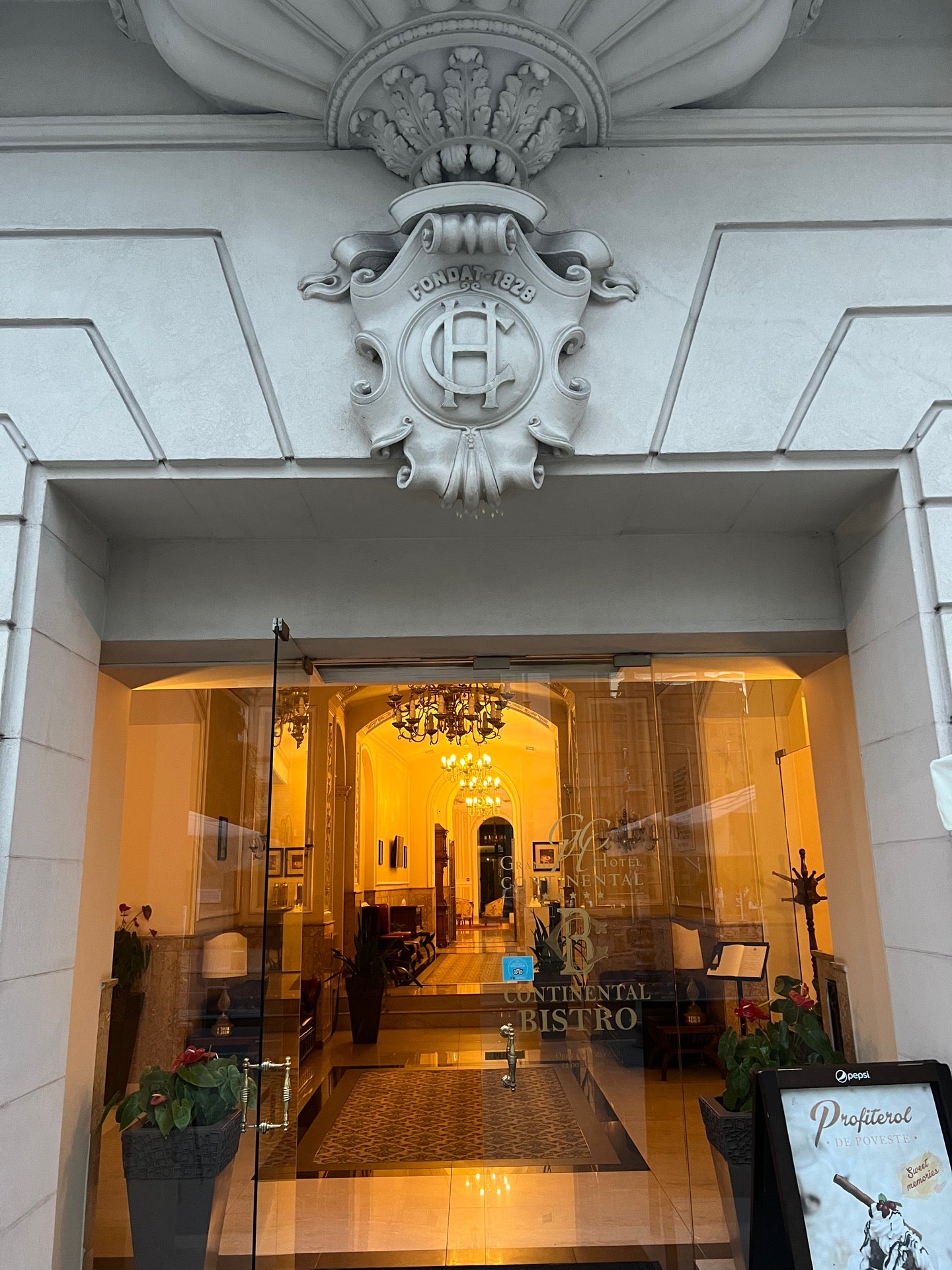 תמונה עבור Grand Hotel Continental