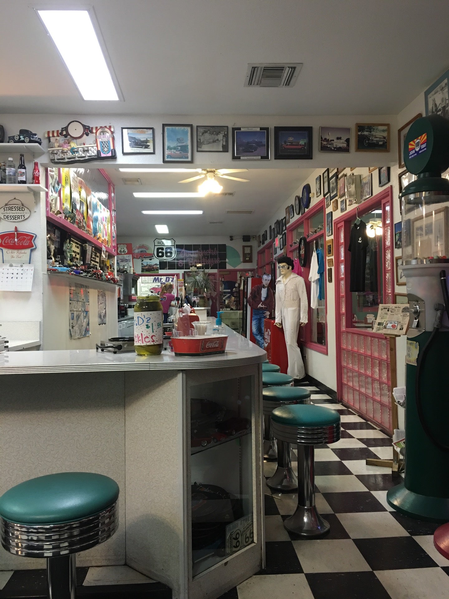 תמונה עבור Mr. D’z Route 66 Diner