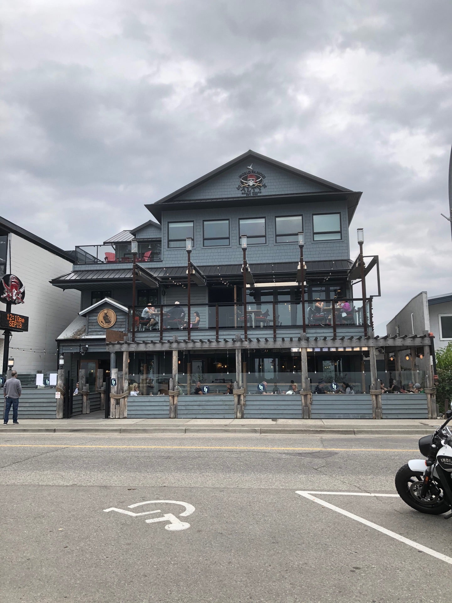 Picture for Salty's Beach House