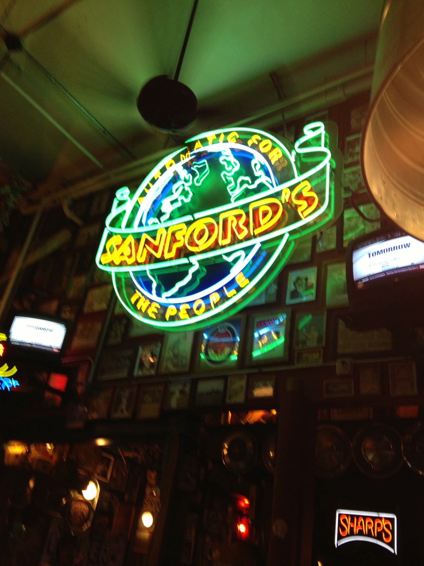 Picture for Sanford's Grub & Pub